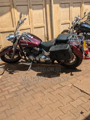 Yamaha Cruiser Motorcycle 2012 Red