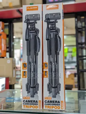 Plokama PK-9930 Professional Adjustable Tripod