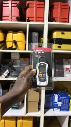 Uni-T UT330TH Temperature & Humidity Datalogger