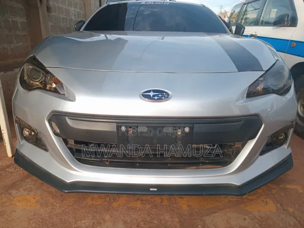 Subaru BRZ 2013 Silver - 1