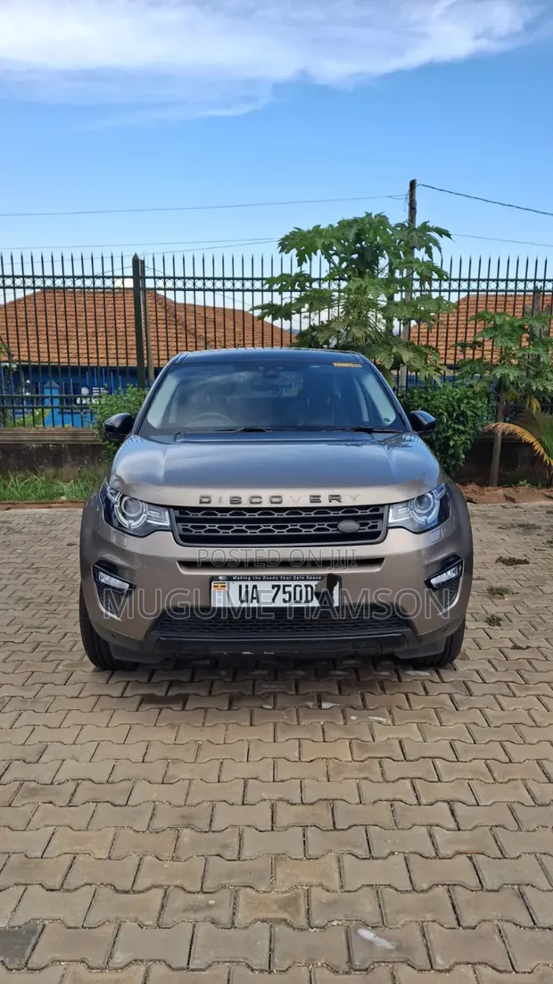 Land Rover Discovery Sport 2016 Silver - 1