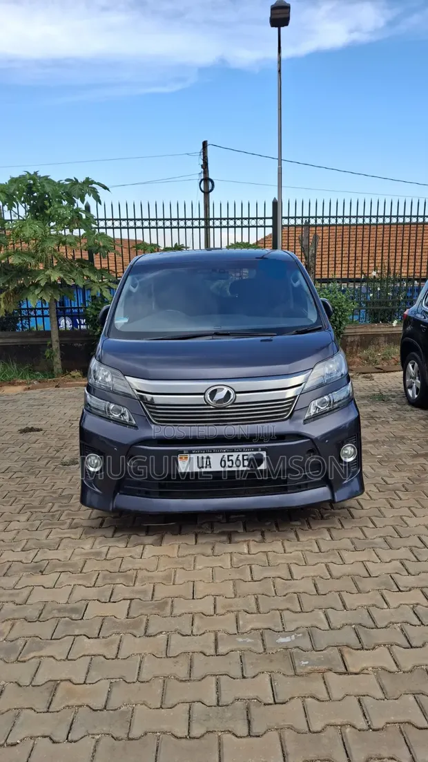 Toyota Vellfire 2013 Gray - 1