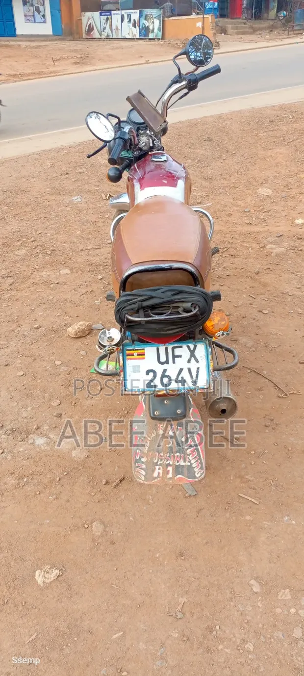 Bajaj Boxer 100 2024 Red - 1