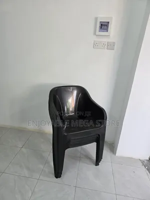 Top Quality Plastic Chairs (1 Piece)