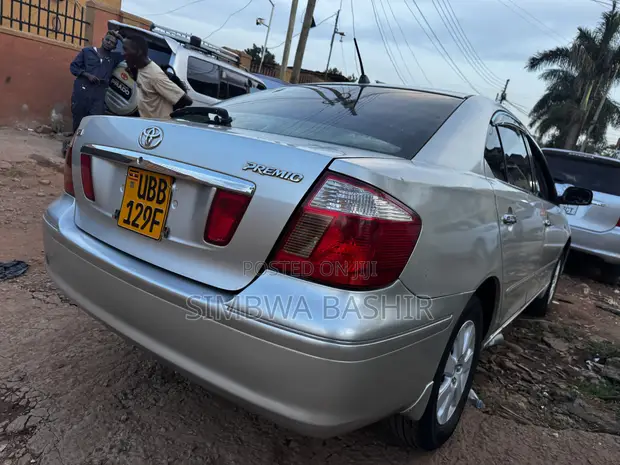 Toyota Premio 2004 Silver - 1