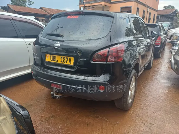 Nissan Qashqai 2008 Black - 1