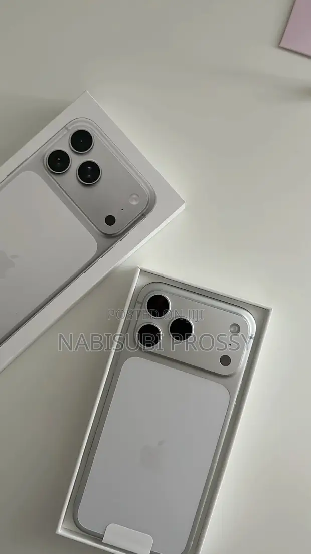 New Apple iPhone 17 Pro Max 256GB Silver - 1