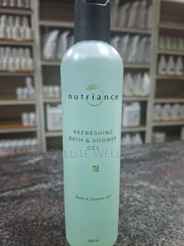 Nutriance Refreshing Bath & Shower Gel - 1