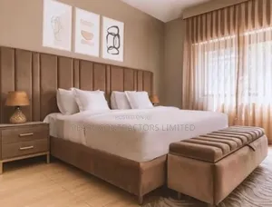 King Size Bed with Ottoman