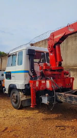 Hino Ranger Crane Truck (Japan Used)