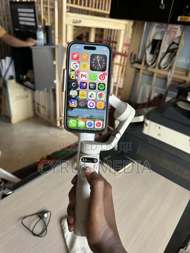 DJI Osmo Mobile Gimbal - 1