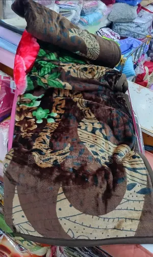 Soft Patterned Fleece Blankets