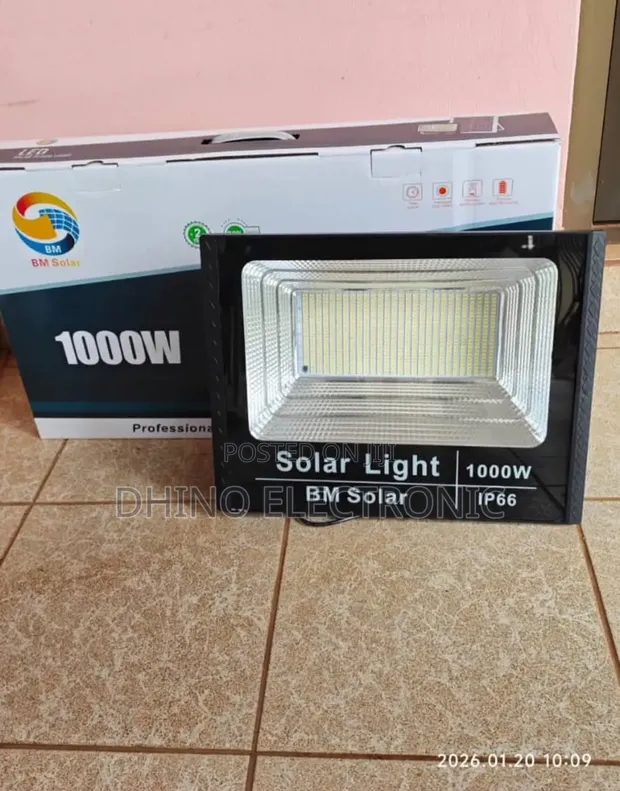 Solar Floodlight - Water Resistant - 1