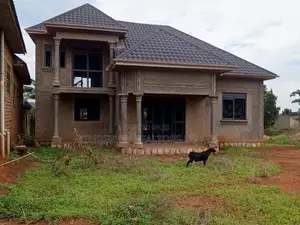 5-Bedroom House for Urgent Sale - Kasangati Buwambo