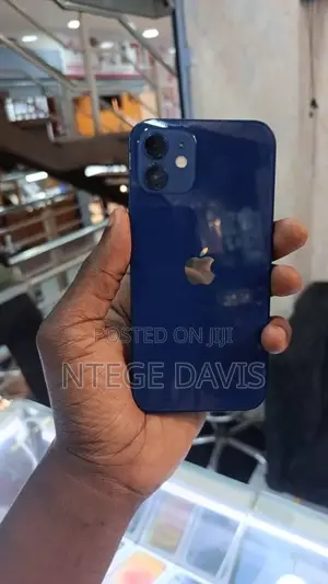 Apple iPhone 12 64GB Blue