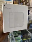 Apple MacBook USB-C 61W Power Adapter - 1