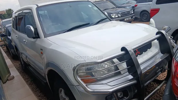 Mitsubishi Pajero 2008 White - 1