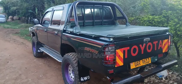 Toyota Hilux 1998 Double Cabin - 1