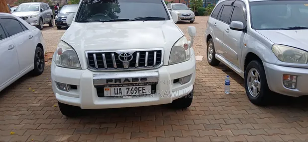Toyota Land Cruiser Prado 2006 White - 1