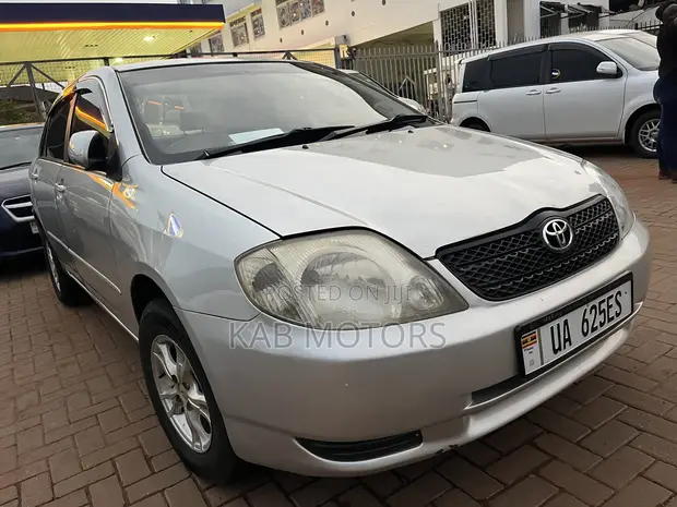 Toyota Corolla Sedan Automatic 2003 Silver - 1