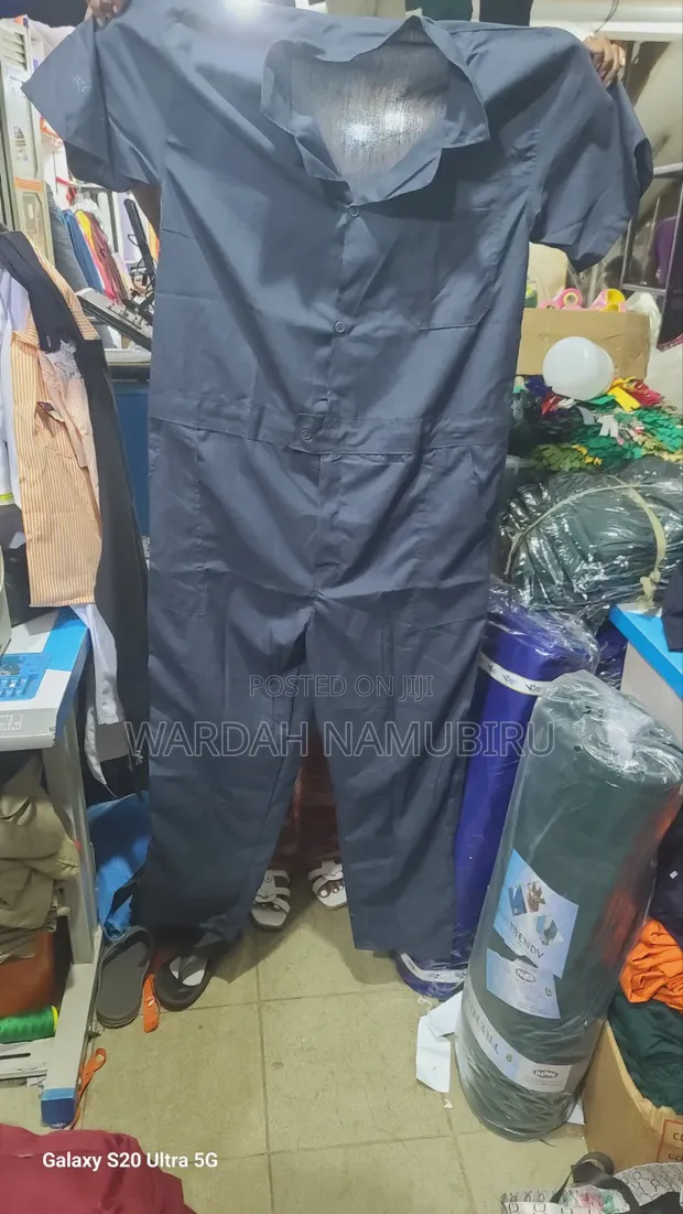 Tailored Short-Sleeved Overalls - 1