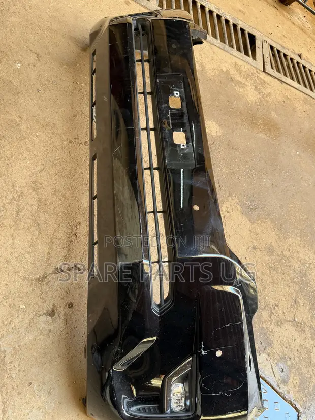 Toyota Land Cruiser Prado FJ150 Front Bumper (2018-2023) - 1