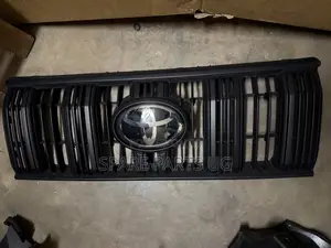 Toyota Land Cruiser Prado FJ150 Grille (2018-2023)