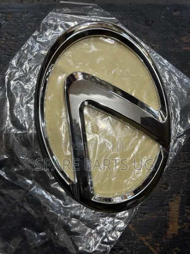 Lexus Boot Logo - 1