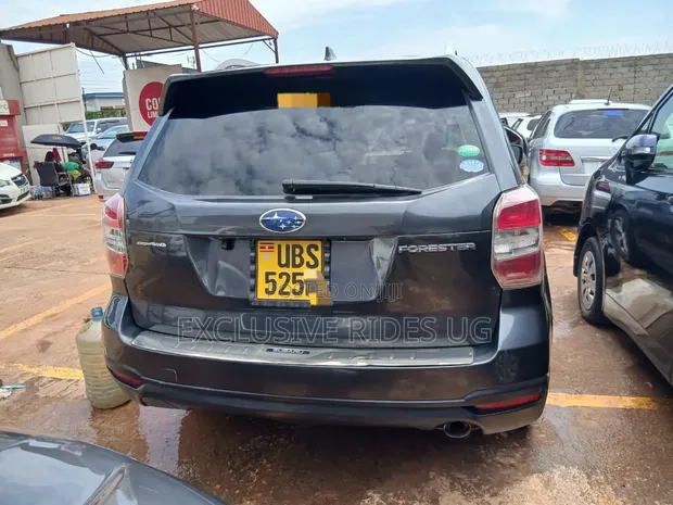 Subaru Forester 2015 Gray - 1