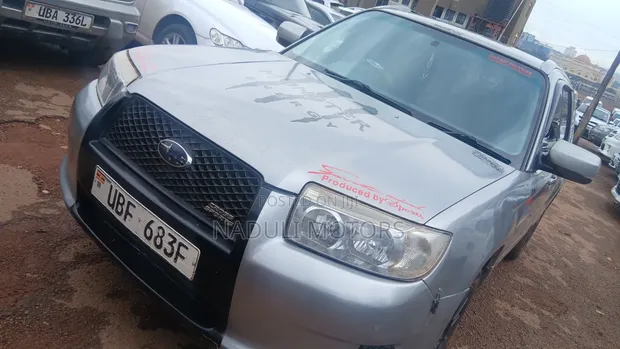 Subaru Forester 2006 Silver - 1