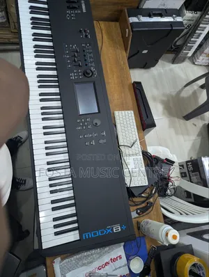Yamaha MODX8 Plus Synthesizer