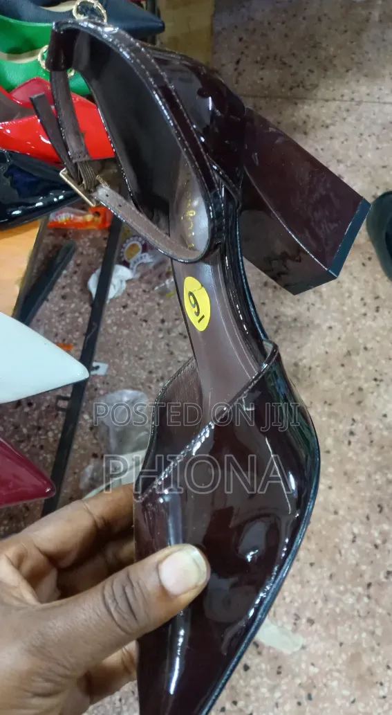 Ladies Middle Opened Block Sole Shoes - 1