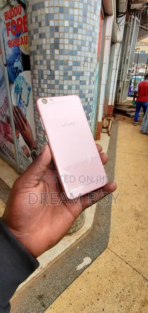 Vivo Y66i 32GB Gold