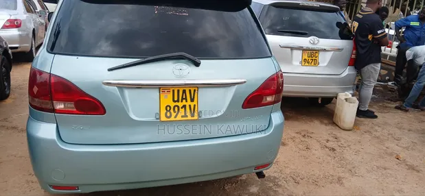 Toyota Picnic 2.0 FWD 2005 Blue - 1