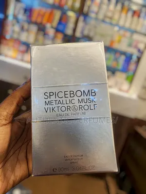 Spicebomb Metallic Musk Eau de Parfum by Viktor & Rolf