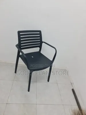 Ambra Plastic Dining Chairs (Set of 4)