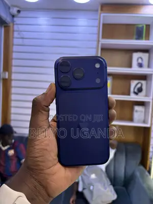 Apple iPhone 17 Pro 256GB Blue