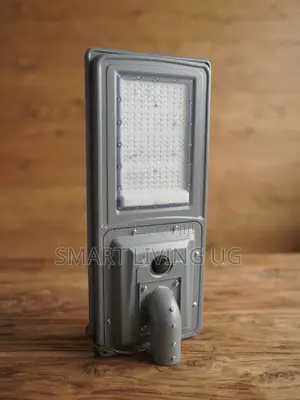 Smart Motion Activated 200W Solar Security Floodlight