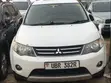 Mitsubishi Outlander 2010 White - 3