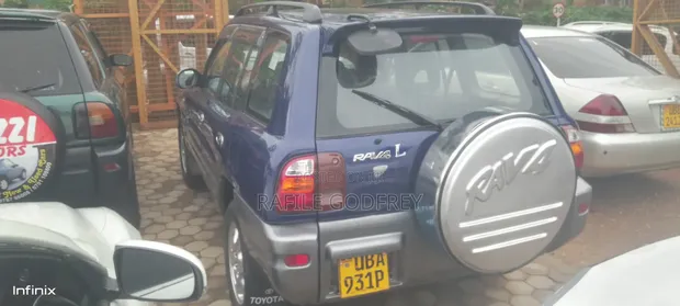 Toyota RAV4 Automatic 2000 Blue - 1