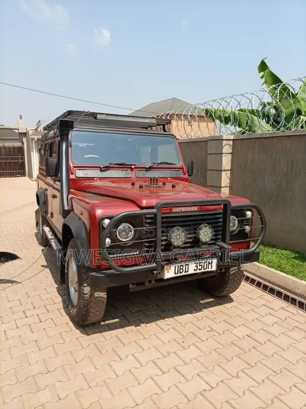 Land Rover Defender 1998 Red - 1