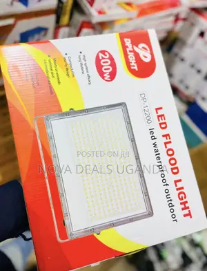 DPLIGHT 200W Solar LED Flood Light
