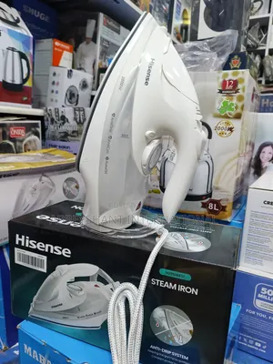 Hisense 2800W Steam Iron - Ceramic Soleplate