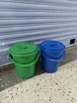 10L Plastic Bucket with Lid and Handle - 1