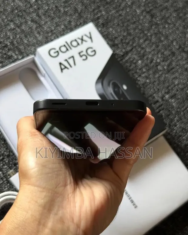 New Samsung Galaxy A17 5G 256GB Black - 1