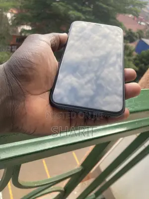 Apple iPhone 11 64GB Black