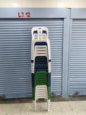 1pc All White Plastic Chair