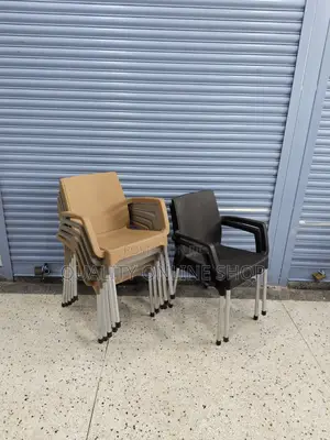 3 Colors Plastic Chairs for Bars & Restaurants