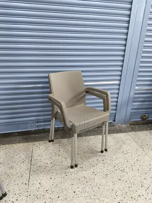 Luxury Stackable Plastic Chairs