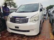 Toyota Noah 2013 White - 1